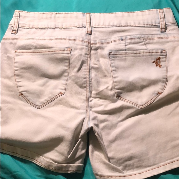 VIP shorts - Picture 3 of 3